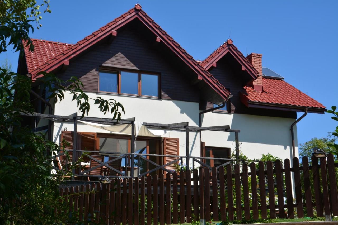 Дома для отпуска House with a garden Bolechowice