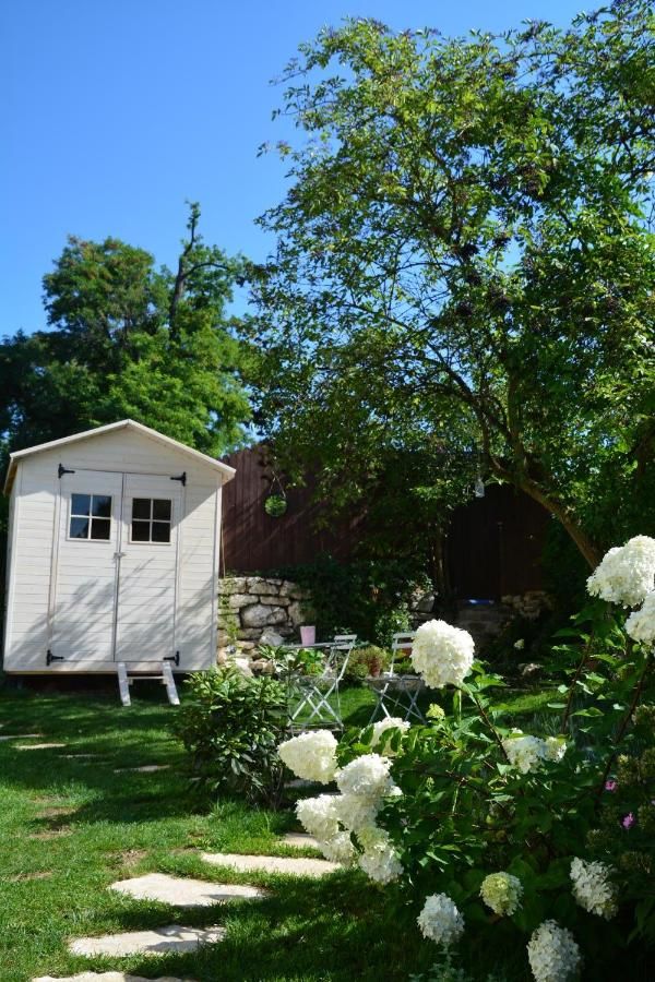 Дома для отпуска House with a garden Bolechowice